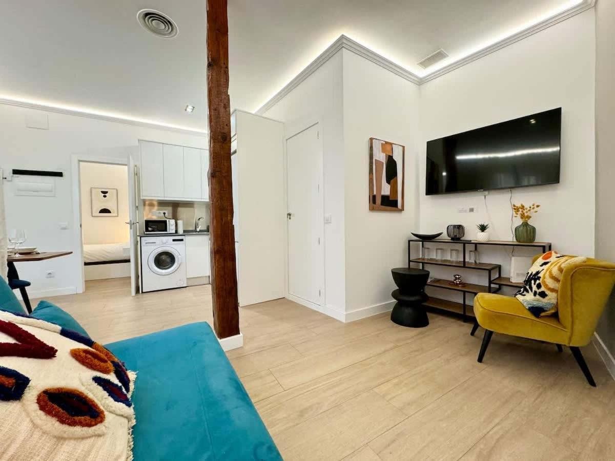 Plaza Mayor Cozy Private Apartment With Ac Madrid Exterior photo
